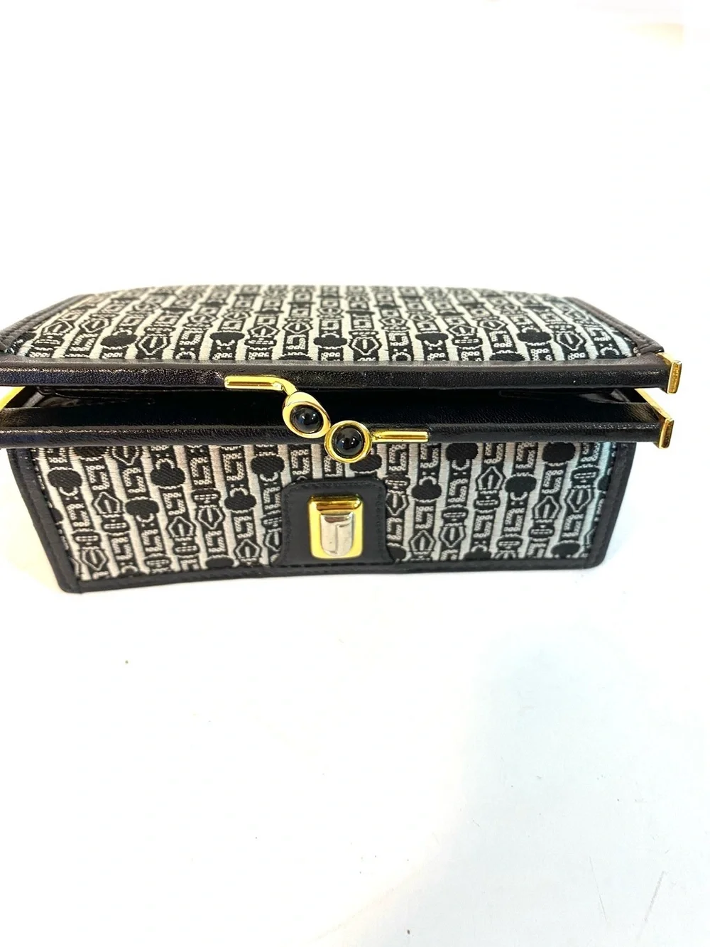 Vtg JUDITH LEIBER Black Woven Jacquard Kiss Lock Coin Purse Wallet
